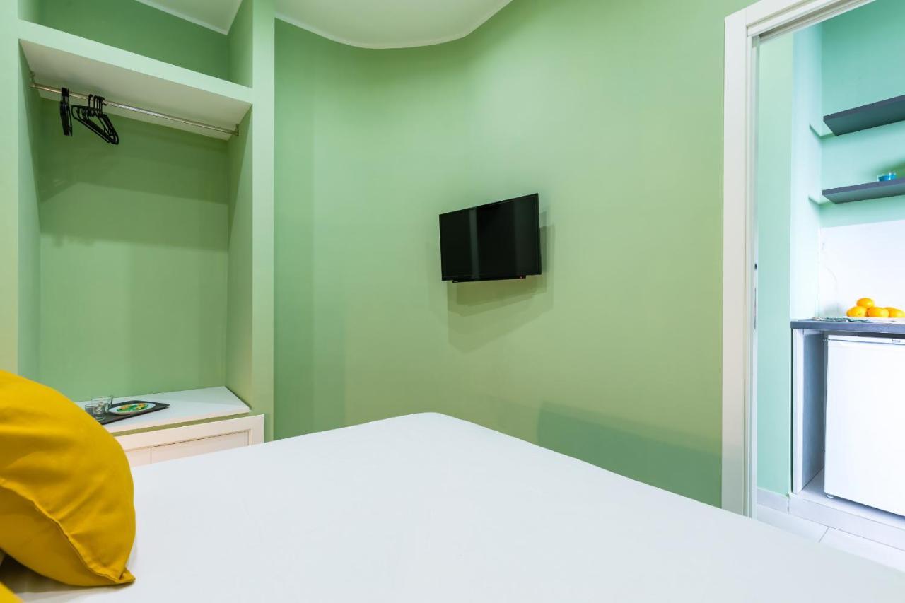 Toledo Stylish Apartments By Wonderful Italy เนเปิลส์ ภายนอก รูปภาพ