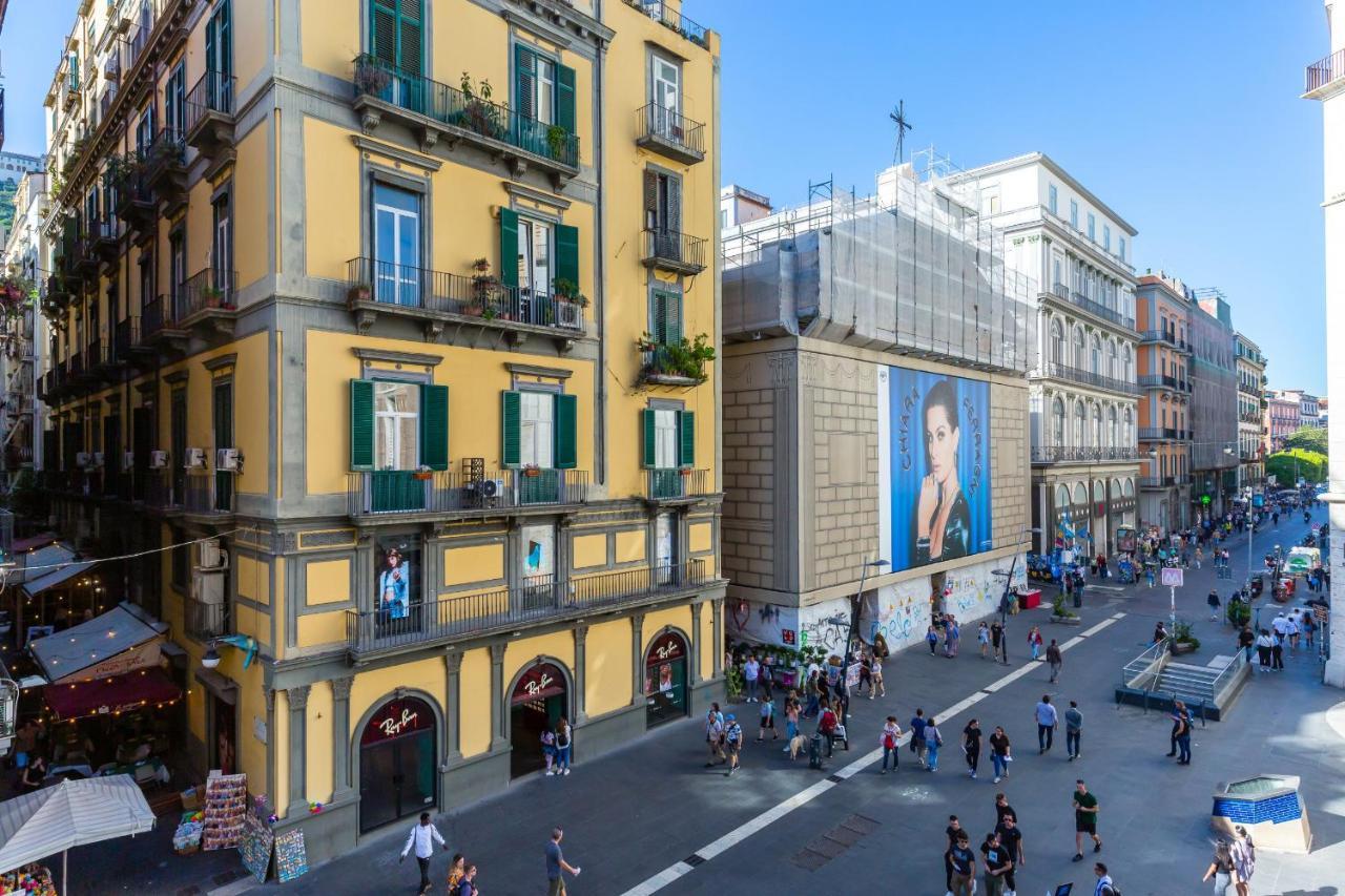 Toledo Stylish Apartments By Wonderful Italy เนเปิลส์ ภายนอก รูปภาพ