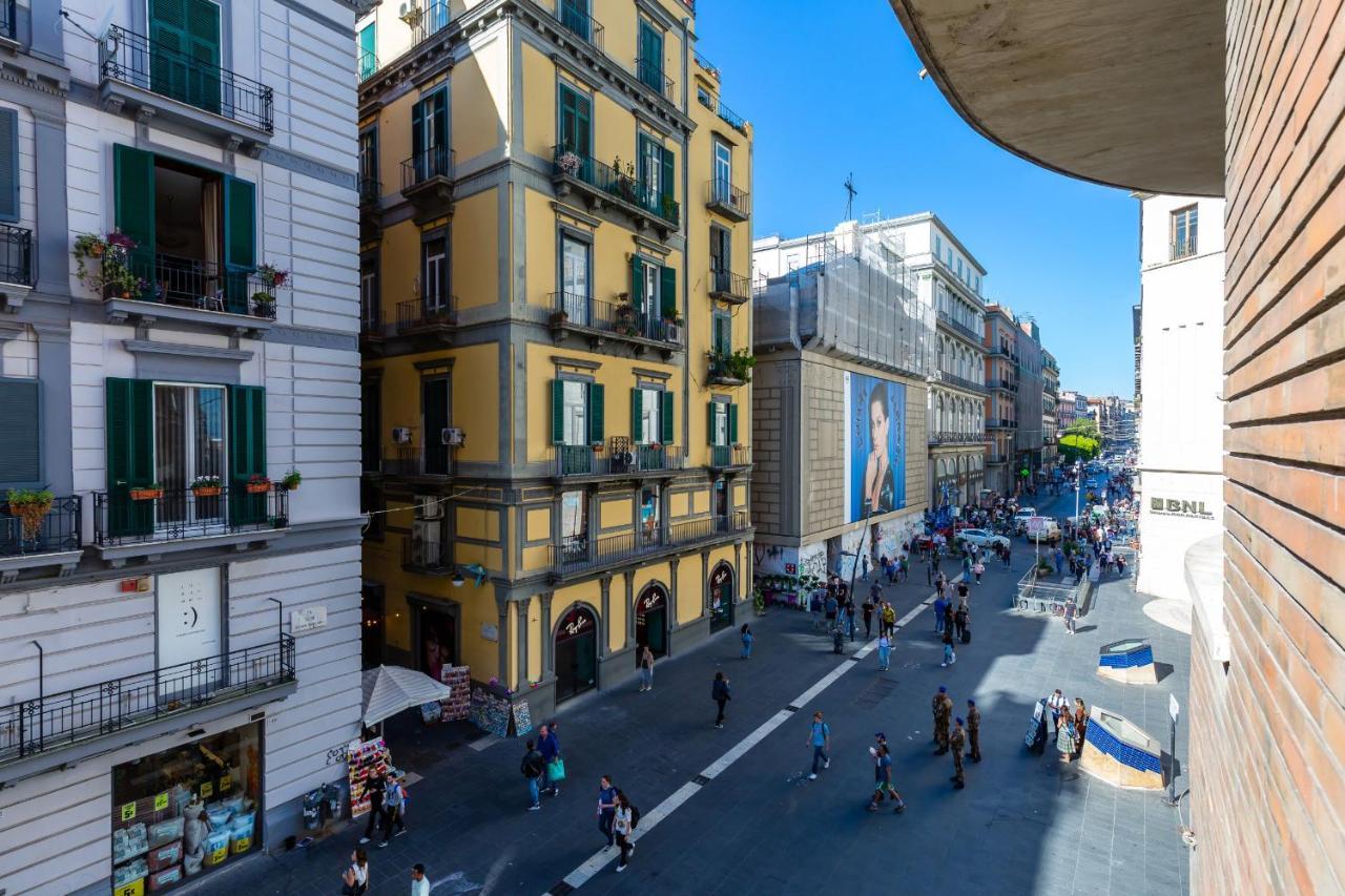 Toledo Stylish Apartments By Wonderful Italy เนเปิลส์ ภายนอก รูปภาพ
