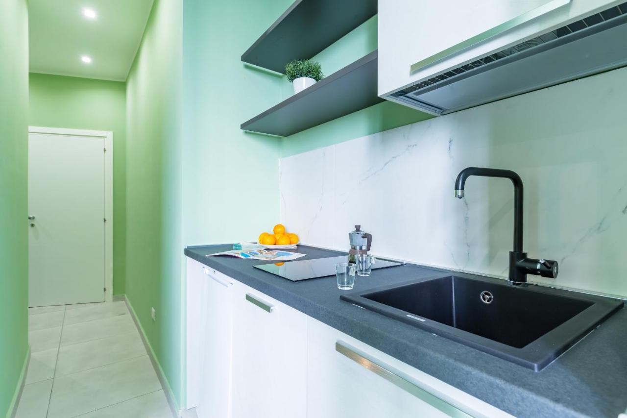 Toledo Stylish Apartments By Wonderful Italy เนเปิลส์ ภายนอก รูปภาพ